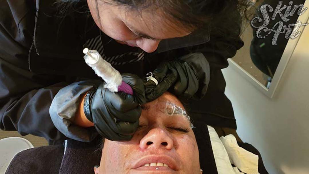 Skinart permanent makeup training photograph 5