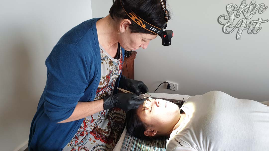 Skinart permanent makeup training photograph 9