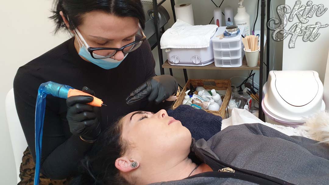 Skinart permanent makeup training photograph 18