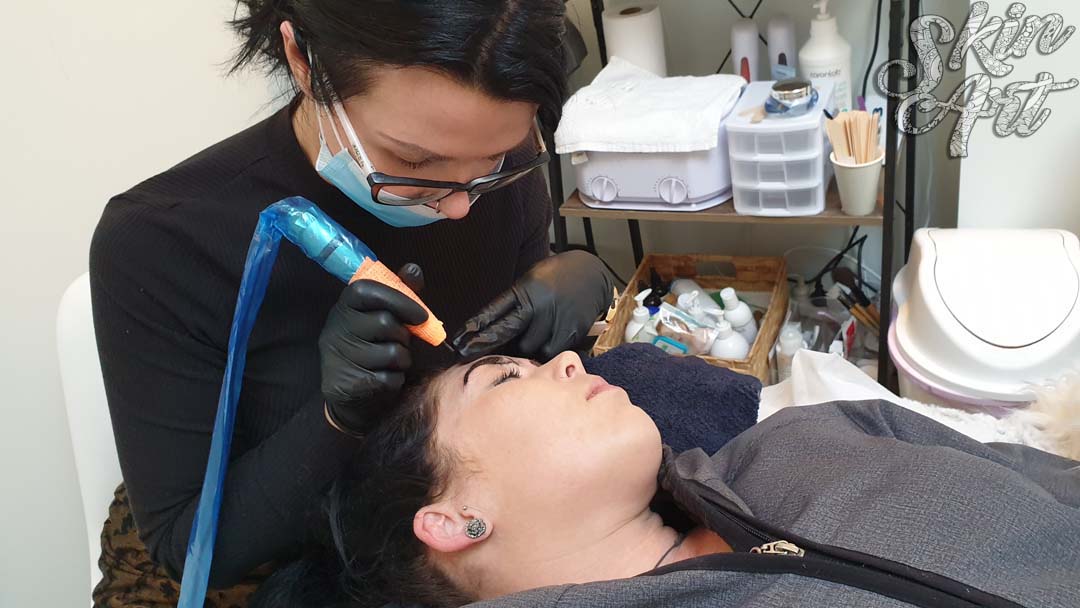 Skinart permanent makeup training photograph 19