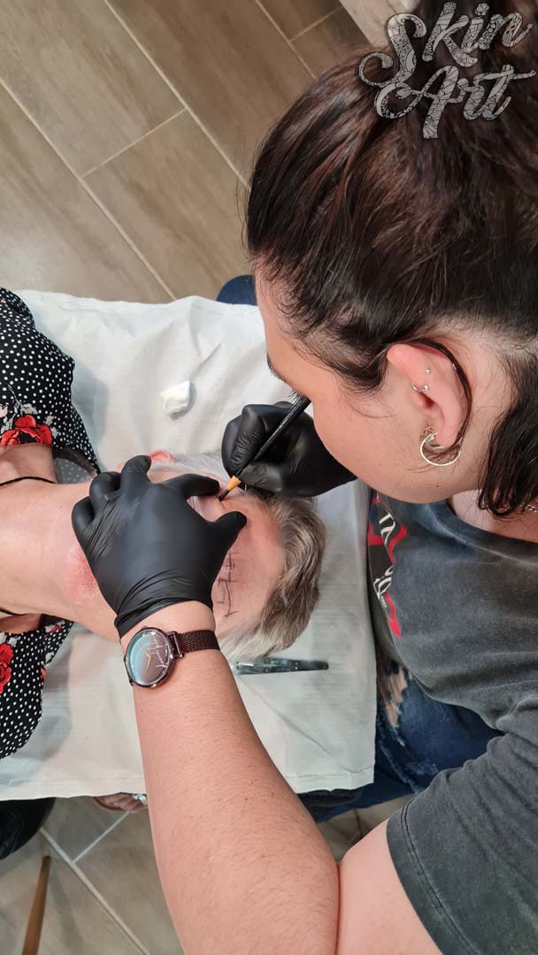 Skinart permanent makeup training photograph 51