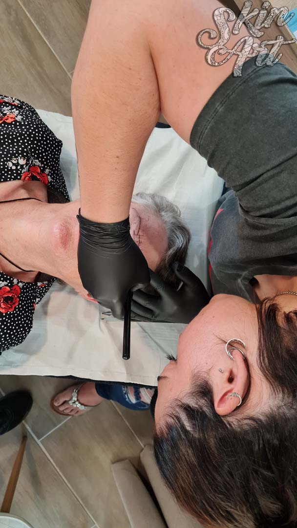 Skinart permanent makeup training photograph 52