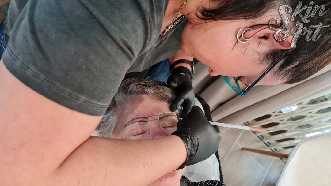 Skinart permanent makeup training photograph 53