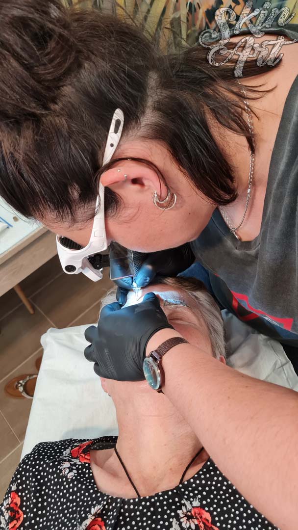 Skinart permanent makeup training photograph 54