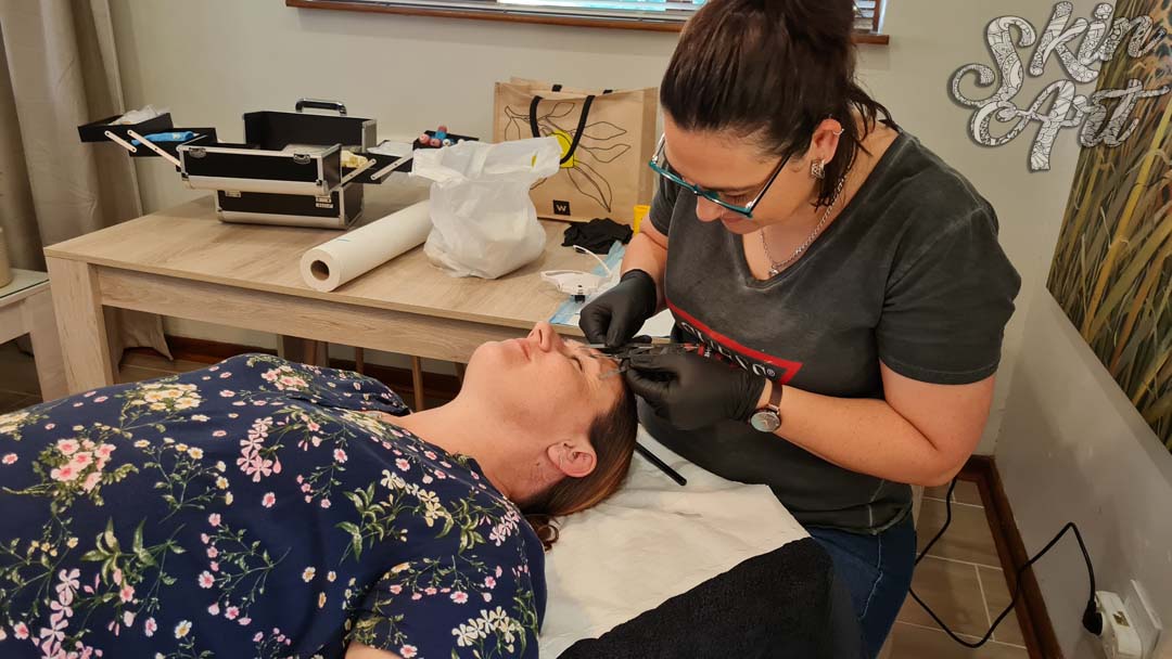 Skinart permanent makeup training photograph 61
