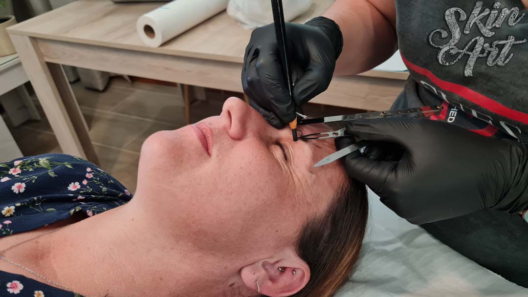 Skinart permanent makeup training photograph 62