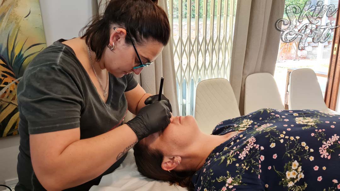 Skinart permanent makeup training photograph 65