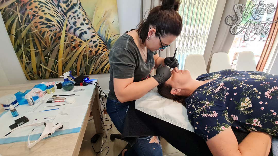 Skinart permanent makeup training photograph 66