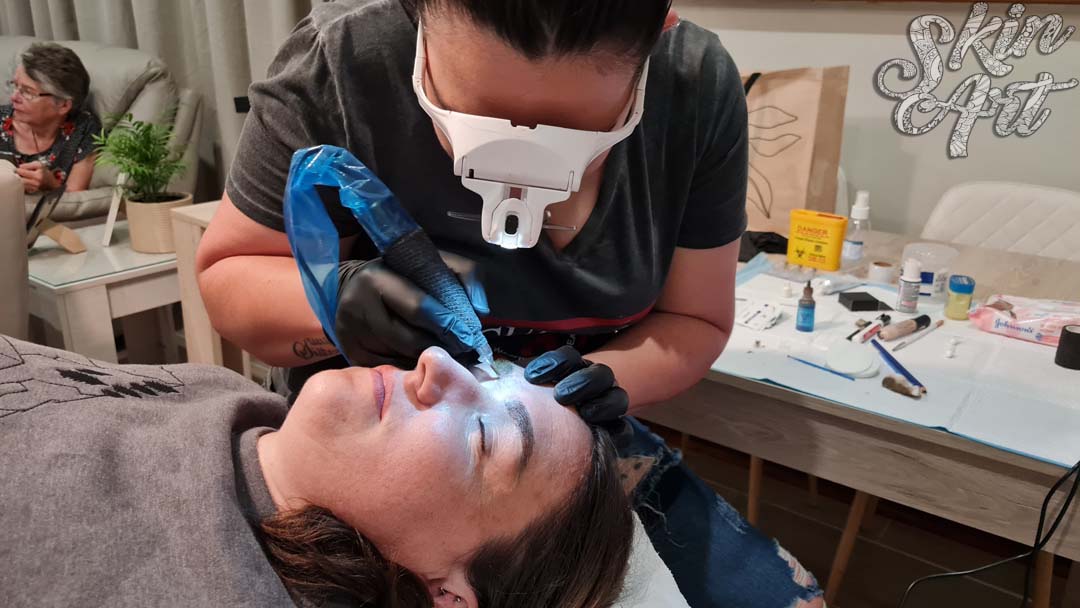 Skinart permanent makeup training photograph 67