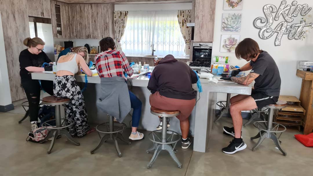 Skinart tattoo training photograph 60